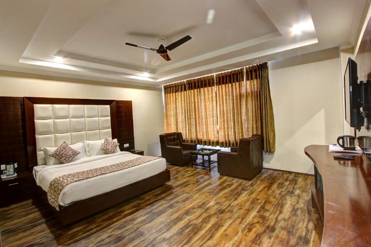 Regenta Place Green Leaf Manali- A Centrally Heated Resort Exterior photo
