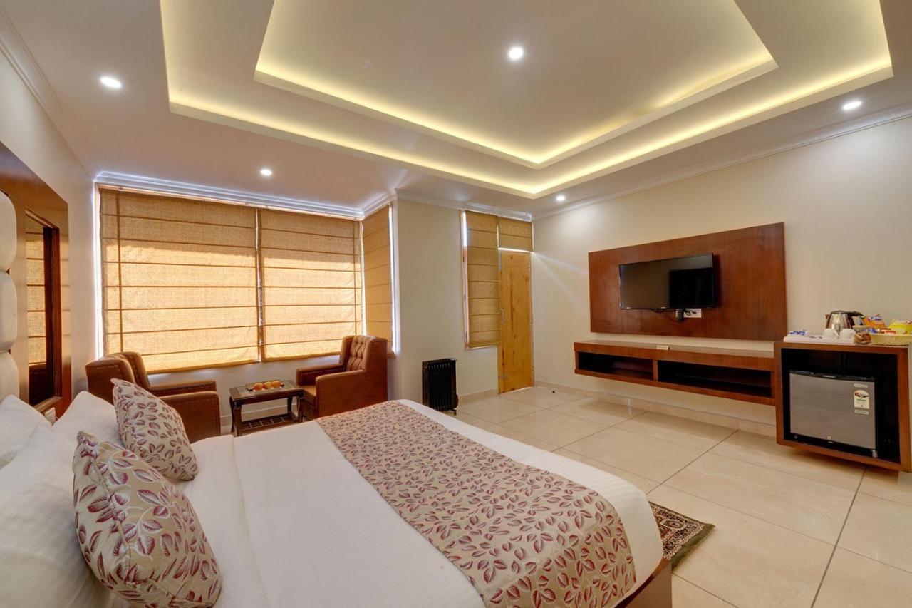 Regenta Place Green Leaf Manali- A Centrally Heated Resort Exterior photo